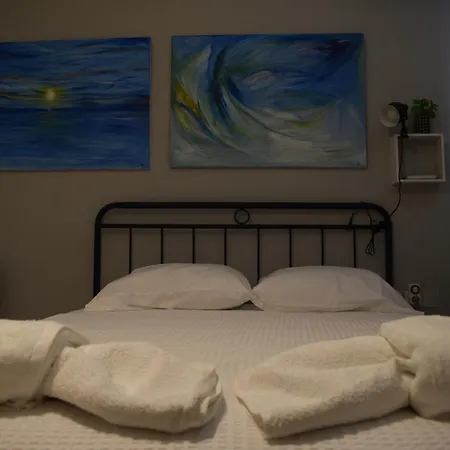 Sunloft-paros 3* נאוסה