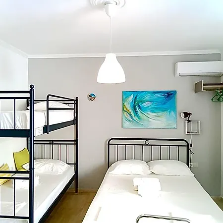 Sunloft-paros Hotel apartamentowy Nausa