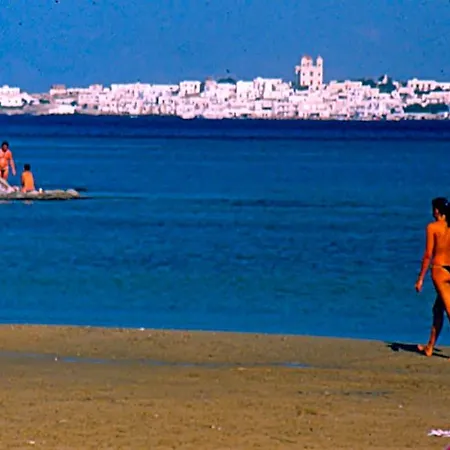 Sunloft-paros Hotel apartamentowy Nausa