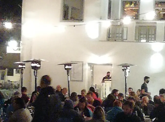 Sunloft-paros 公寓式酒店 3*