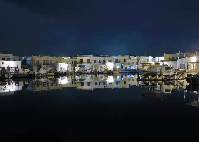 Sunloft-paros 公寓式酒店