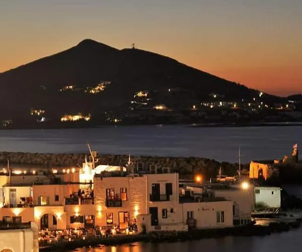 Sunloft-paros 3* 纳乌萨