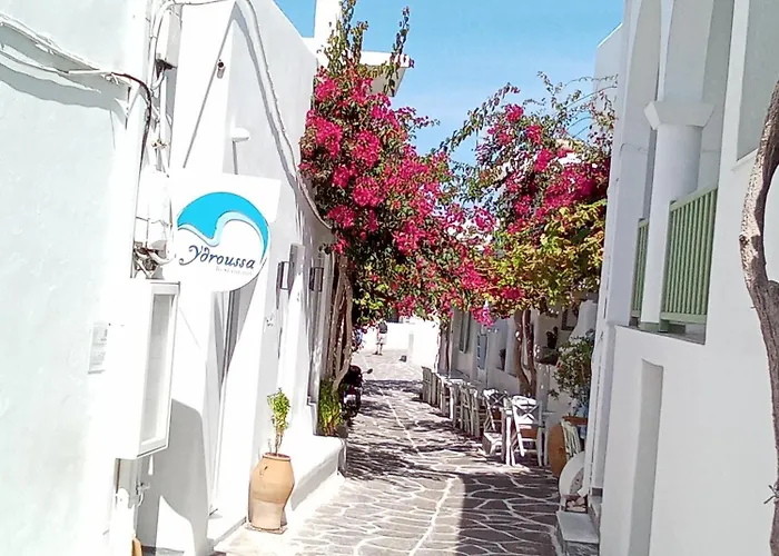 Sunloft-paros 公寓式酒店 3*